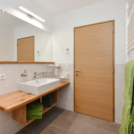 Salzgeber Apartment *